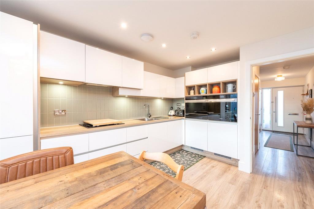 32 Sinton Park