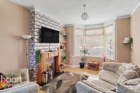 3 bedroom end of terrace house for sale, Carlton Road, London