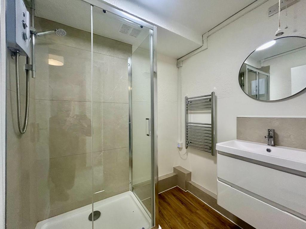 Shower room.jpeg