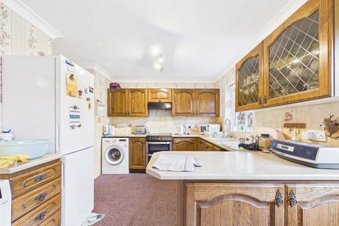 2 bedroom bungalow for sale, Blackbird Way, Bransgore, Christchurch, Dorset, BH23