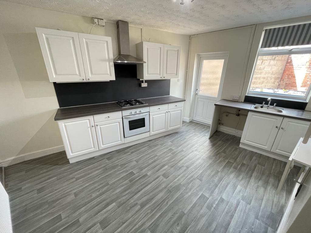 Kitchen 2