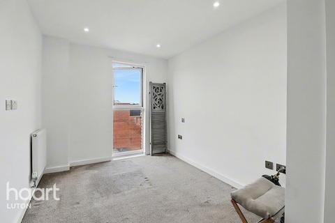 undefined, Dudley Street, Luton