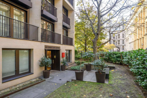 undefined, St. Dunstans House, London EC4A
