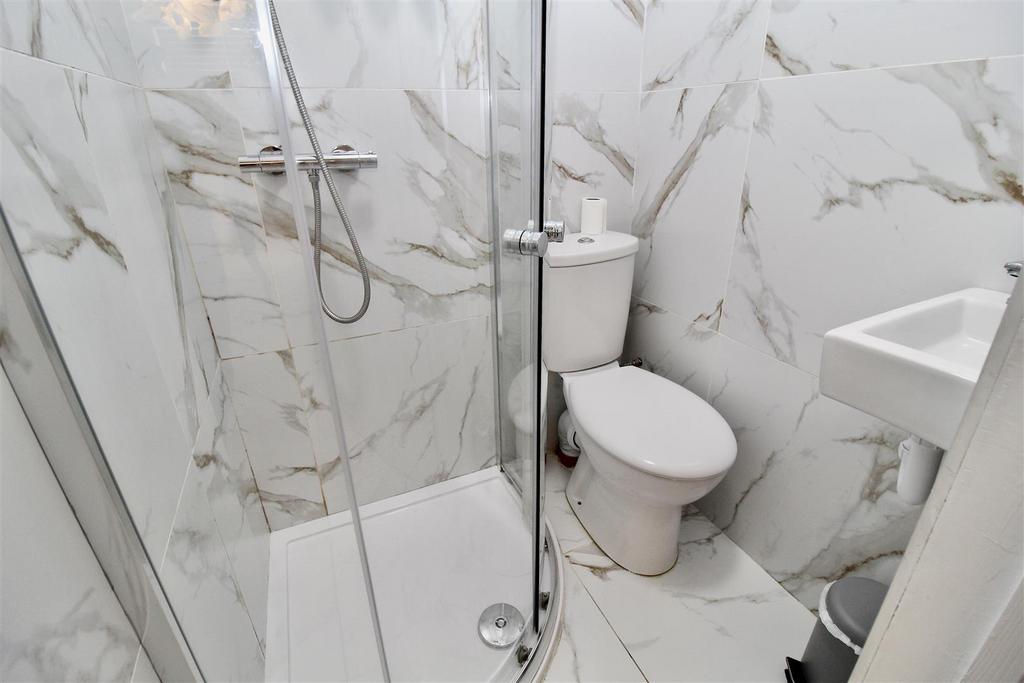 Annex Shower Room Area