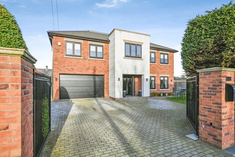 5 bedroom detached house for sale, Pasture Lane, Formby, Merseyside, L37