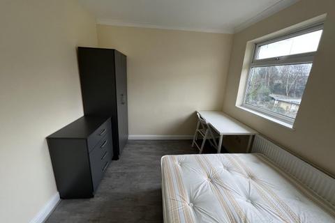 1 bedroom flat to rent, Tokyngton Avenue