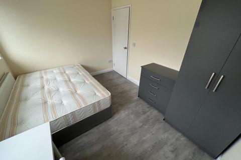 1 bedroom flat to rent, Tokyngton Avenue