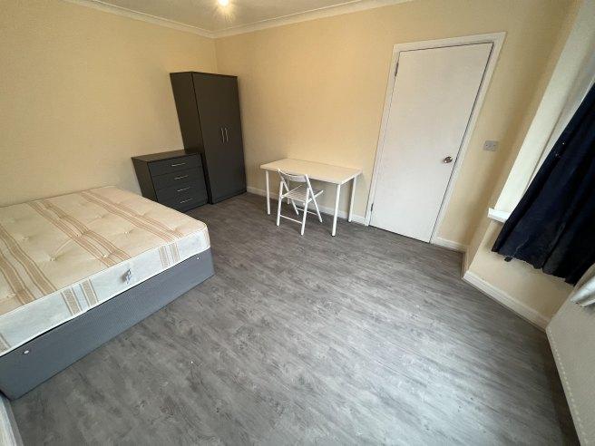 Tokyngton-avenue-ha9-6hj-1051084