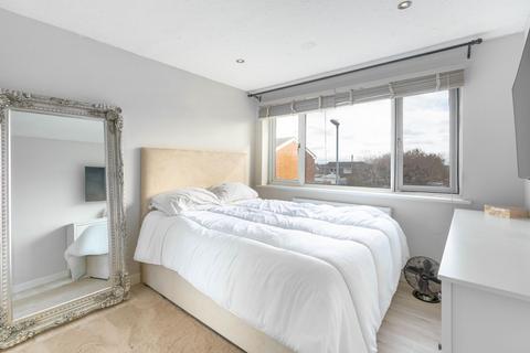 3 bedroom terraced house for sale, Rookery Place, Fenstanton, PE28