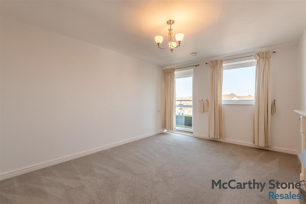 8679993-interior12.jpg