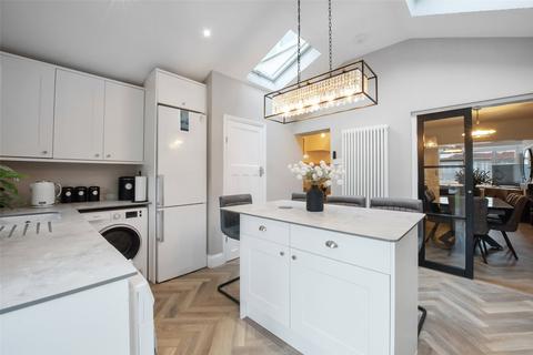 4 bedroom terraced house for sale, Castlemaine Avenue, Gillingham, Kent, ME7