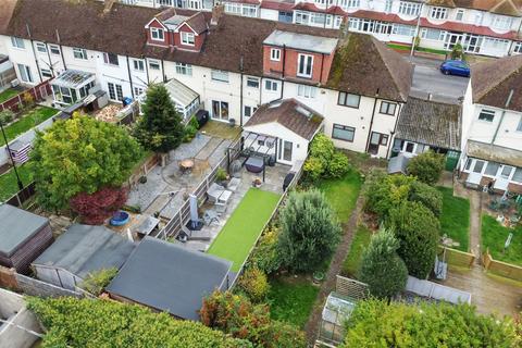 4 bedroom terraced house for sale, Castlemaine Avenue, Gillingham, Kent, ME7