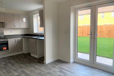 4 bedroom house to rent, Chillingham Road, WINSFORD