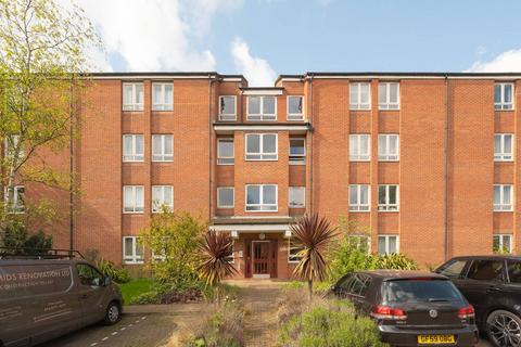 2 bedroom flat to rent, Reachview Close, Camden, London, NW1