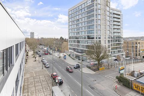 1 bedroom apartment to rent, High Road, Whetstone