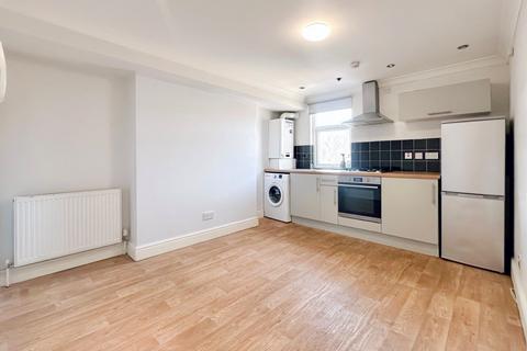2 bedroom flat to rent, Sunderland Road, Forest Hill, London, SE23