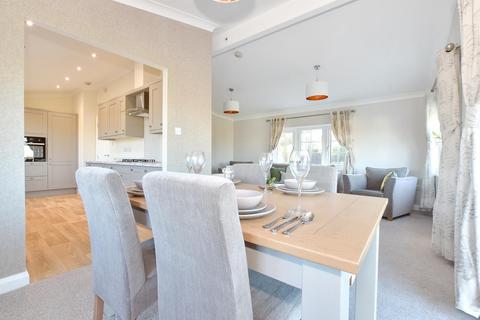 2 bedroom park home for sale, Newport Isle of Wight