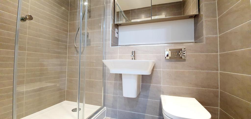 En-suite Bathroom