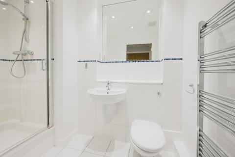 2 bedroom apartment for sale, Queensmere Road, London SW19