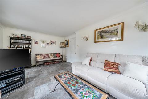 undefined, Copes Lane, Hook RG27