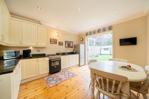 5 bedroom house for sale, Park Avenue, London NW2