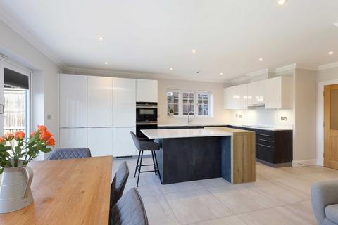 3 bedroom semi-detached house for sale, Hammersley Lane, Penn, Buckinghamshire, HP10