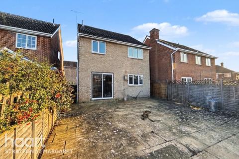 undefined, Griffiths Close, Swindon