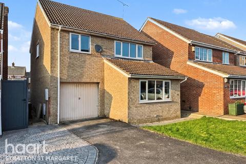 undefined, Griffiths Close, Swindon