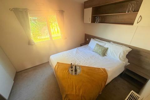 2 bedroom park home for sale, Dovercourt Holiday Park – Essex