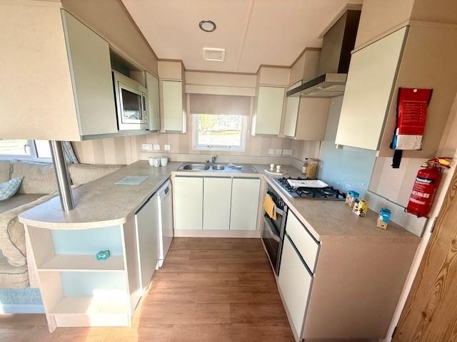 Abi Summerhouse 2019 Car0064599 117721506.jpeg