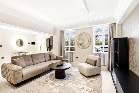 3 bedroom apartment to rent, Lancaster Gate, W2