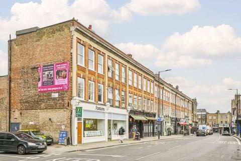 Studio to rent, Stoke Newington Church Street, Stoke Newington, London, N16