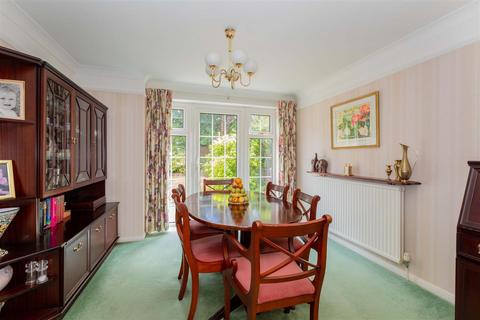 4 bedroom detached house for sale, Castle Drive, Maidenhead