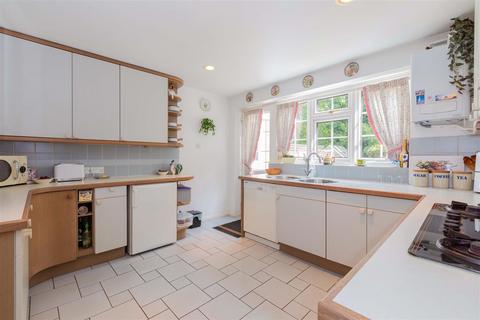4 bedroom detached house for sale, Castle Drive, Maidenhead
