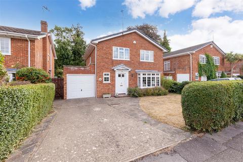 undefined, Castle Drive, Maidenhead