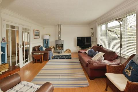 4 bedroom detached house for sale, Coast Drive, Greatstone, New Romney, Kent, TN28