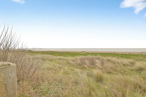 4 bedroom detached house for sale, Coast Drive, Greatstone, New Romney, Kent, TN28