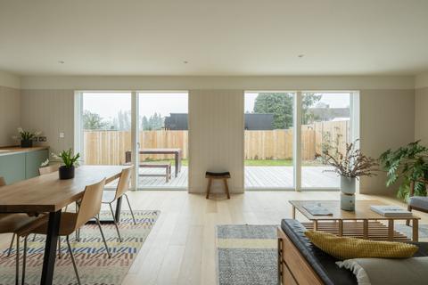 2 bedroom bungalow for sale, Garden Court, Godstone, Surrey