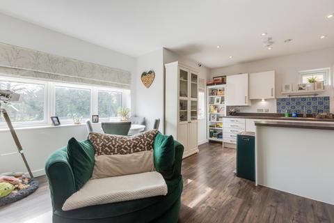 2 bedroom flat for sale, Dudley Court, London SE18