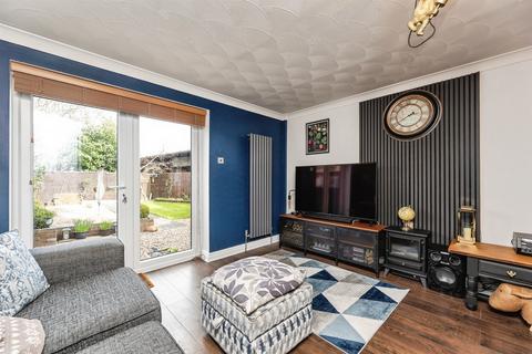 3 bedroom semi-detached house for sale, Main Street, Ealand, Scunthorpe