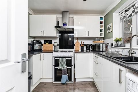 3 bedroom semi-detached house for sale, Main Street, Ealand, Scunthorpe