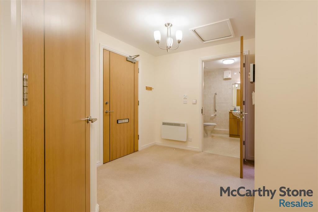 8681988-interior11.jpg