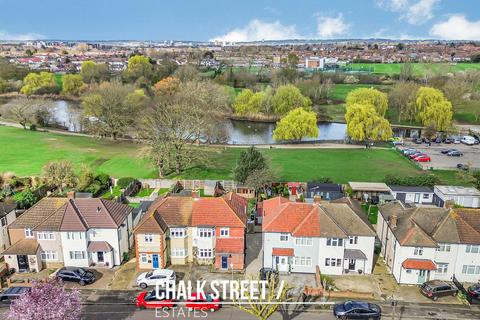 undefined, Warren Drive, Hornchurch, RM12