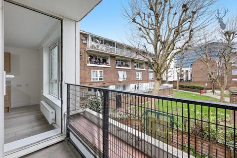 2 bedroom flat to rent, Pigott Street, Poplar E14