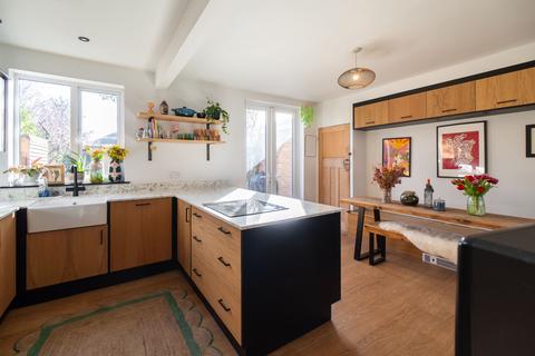 3 bedroom semi-detached house for sale, Landseer Road, Clarendon Park, LE2