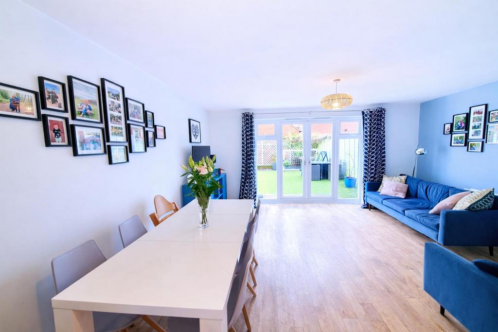 Dining/Family Room