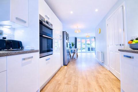 undefined, Shearwater Road, Hemel Hempstead HP3