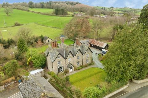 undefined, Presteigne LD8