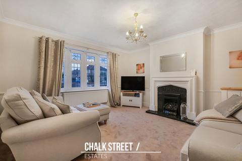 3 bedroom semi-detached house for sale, Glenton Way, Romford, RM1