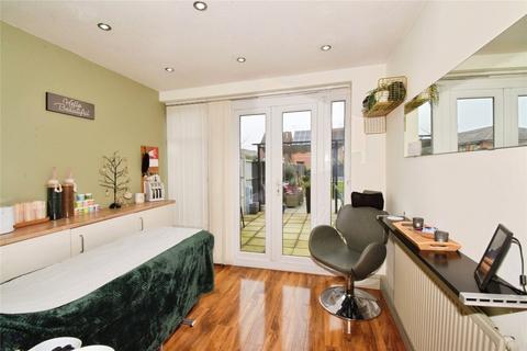 4 bedroom semi-detached house for sale, Brighton Avenue, Wigston, Leicestershire, LE18